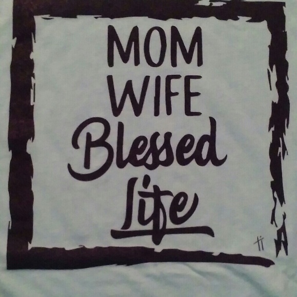 "Mom, Wife, Blessed Life" tee, size XL (Unisex) - Picture 2 of 3